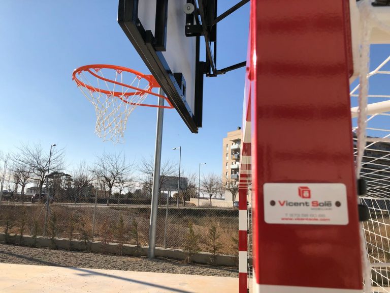 Equipamiento deportivo SJD Lleida