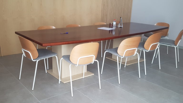 Vicent Solé Mobiliari suministra las nuevas oficinas del Ayuntamiento de Tiurana